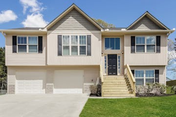 122 MILLSTREAM DR DALLAS, GA 30157